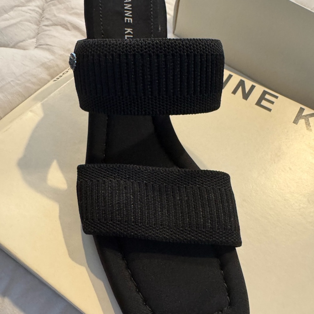 Anne Klein Black Ribbed Strap Sandals